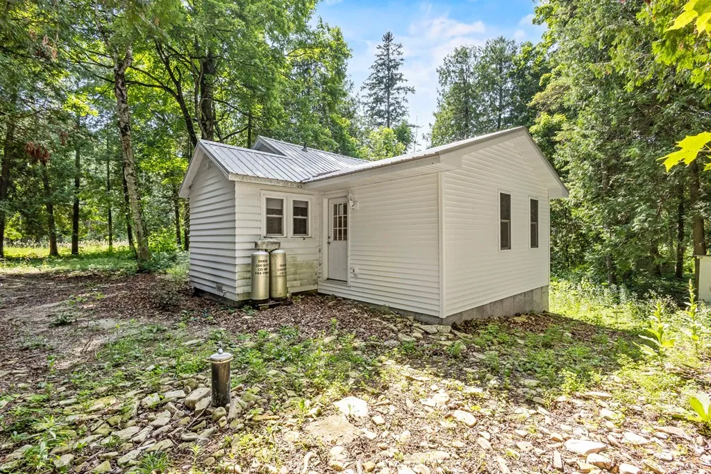 7376 Elms Rd, Sturgeon Bay, Wisconsin 54235, 2 Bedrooms Bedrooms, ,1 BathroomBathrooms,Inland-Residential,For Sale,Elms Rd,144274