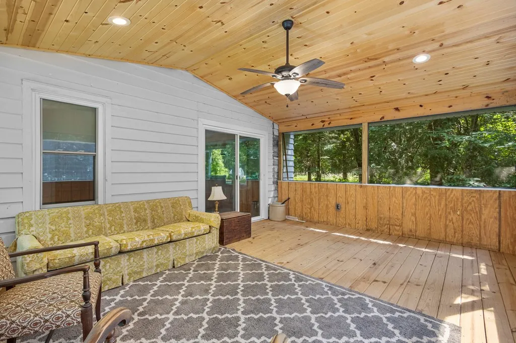 7376 Elms Rd, Sturgeon Bay, Wisconsin 54235, 2 Bedrooms Bedrooms, ,1 BathroomBathrooms,Inland-Residential,For Sale,Elms Rd,144274