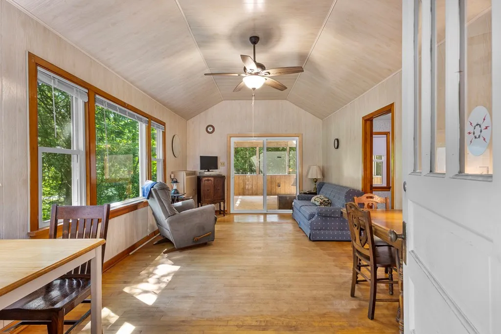 7376 Elms Rd, Sturgeon Bay, Wisconsin 54235, 2 Bedrooms Bedrooms, ,1 BathroomBathrooms,Inland-Residential,For Sale,Elms Rd,144274