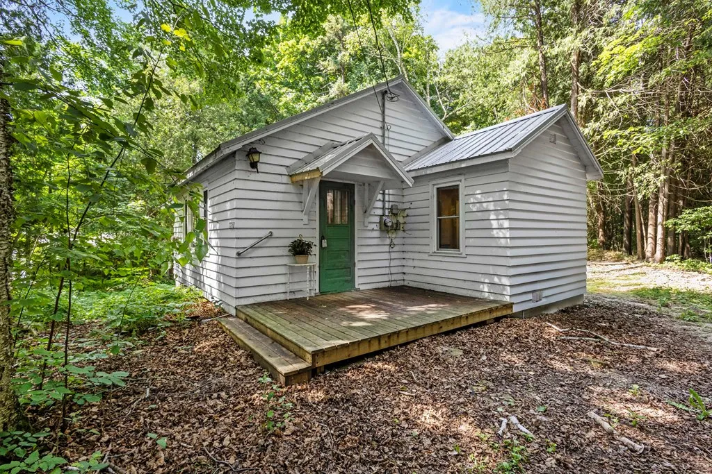 7376 Elms Rd, Sturgeon Bay, Wisconsin 54235, 2 Bedrooms Bedrooms, ,1 BathroomBathrooms,Inland-Residential,For Sale,Elms Rd,144274