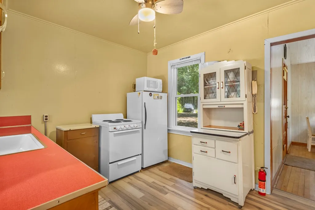 7376 Elms Rd, Sturgeon Bay, Wisconsin 54235, 2 Bedrooms Bedrooms, ,1 BathroomBathrooms,Inland-Residential,For Sale,Elms Rd,144274