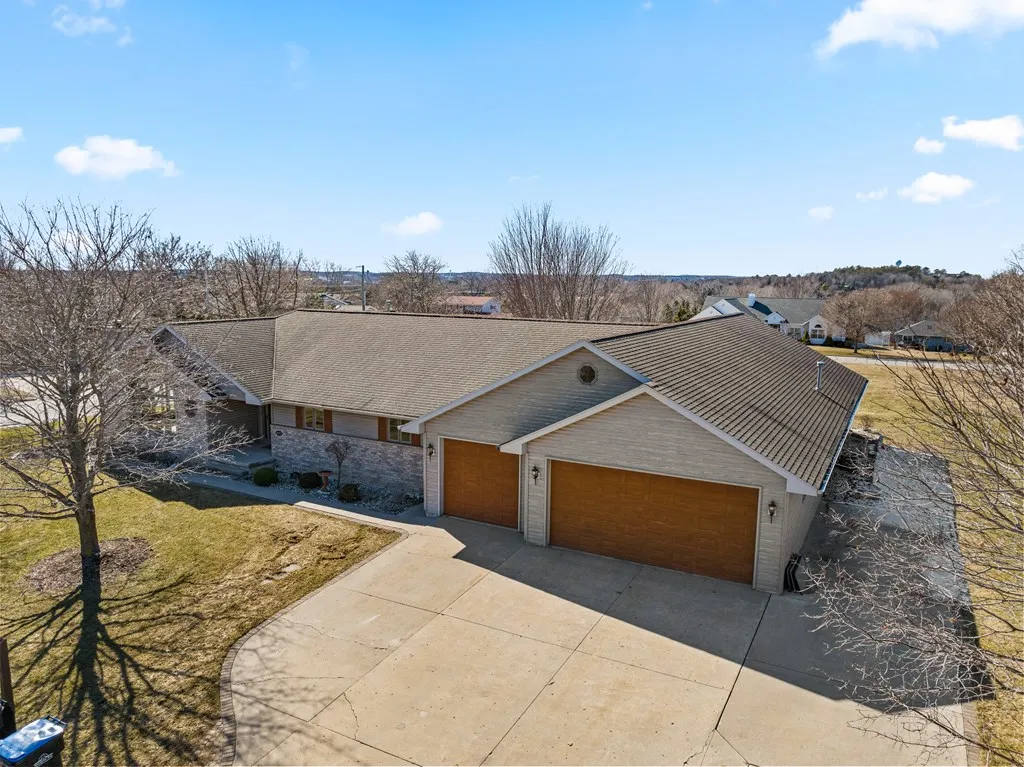 405 N 18th Ave, Sturgeon Bay Wi 54235, 4 Bedrooms Bedrooms, ,4 BathroomsBathrooms,Inland-Residential,For Sale,N 18th Ave,141450