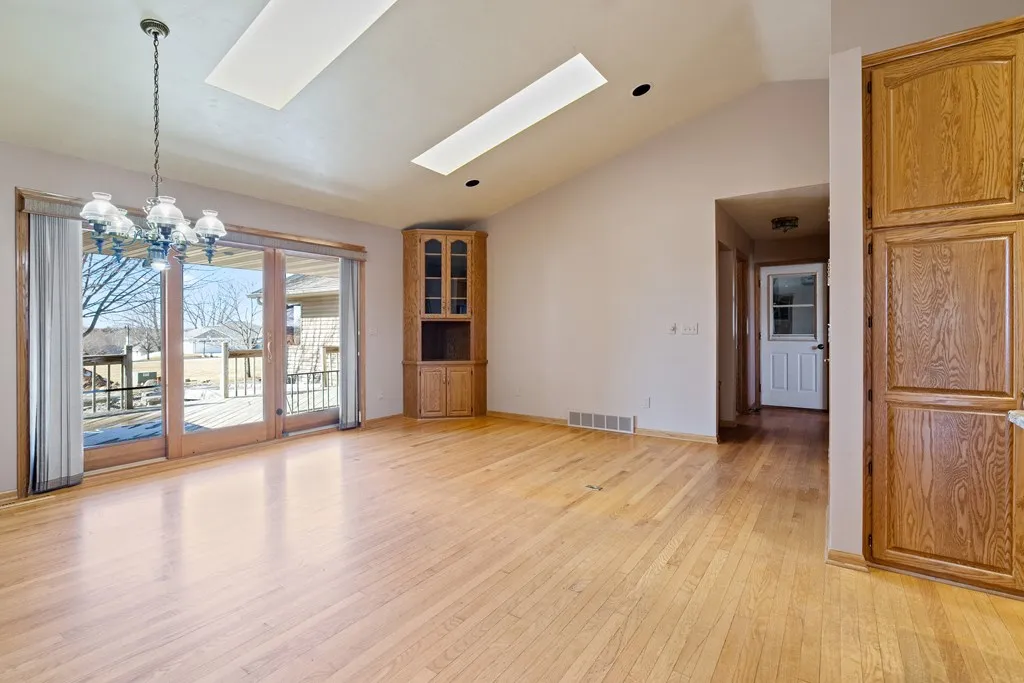405 N 18th Ave, Sturgeon Bay Wi 54235, 4 Bedrooms Bedrooms, ,4 BathroomsBathrooms,Inland-Residential,For Sale,N 18th Ave,141450