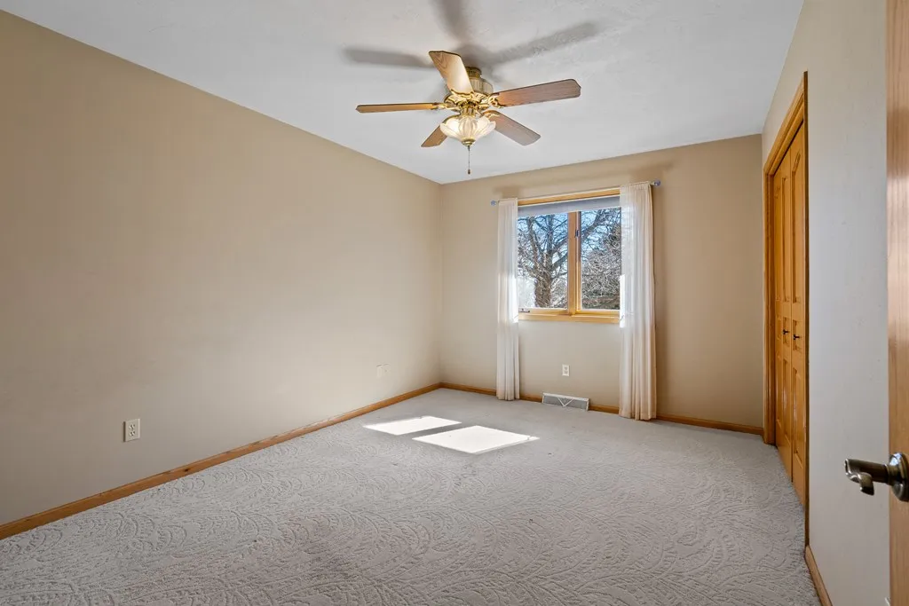 405 N 18th Ave, Sturgeon Bay Wi 54235, 4 Bedrooms Bedrooms, ,4 BathroomsBathrooms,Inland-Residential,For Sale,N 18th Ave,141450