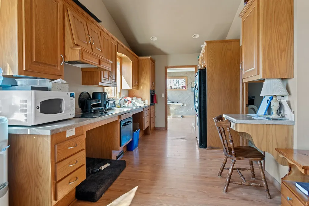 405 N 18th Ave, Sturgeon Bay Wi 54235, 4 Bedrooms Bedrooms, ,4 BathroomsBathrooms,Inland-Residential,For Sale,N 18th Ave,141450
