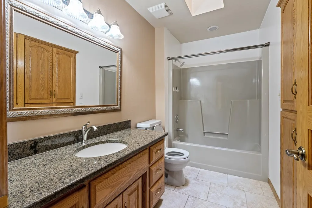 405 N 18th Ave, Sturgeon Bay Wi 54235, 4 Bedrooms Bedrooms, ,4 BathroomsBathrooms,Inland-Residential,For Sale,N 18th Ave,141450