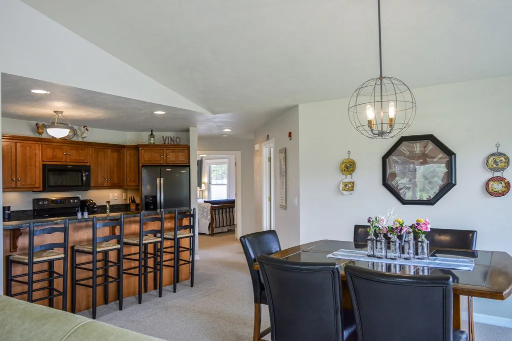 6950 Cobblestone Rd # 1102, Egg Harbor, Wisconsin 54209, 3 Bedrooms Bedrooms, ,2 BathroomsBathrooms,Condominium,For Sale,Cobblestone Rd,144498