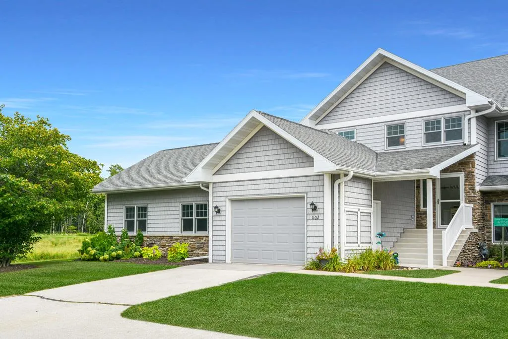 6950 Cobblestone Rd # 1102, Egg Harbor, Wisconsin 54209, 3 Bedrooms Bedrooms, ,2 BathroomsBathrooms,Condominium,For Sale,Cobblestone Rd,144498