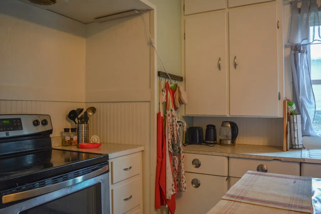 532 N 8th Ave, Sturgeon Bay, Wisconsin 54235, 4 Bedrooms Bedrooms, ,1 BathroomBathrooms,Inland-Residential,For Sale,N 8th Ave,144469