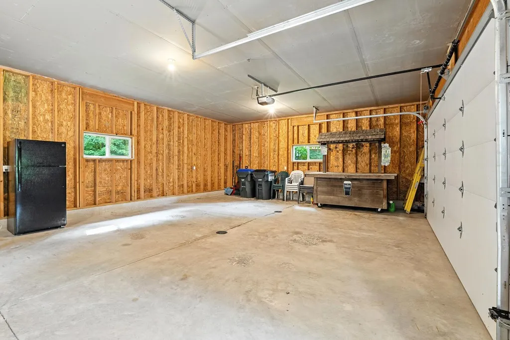 3946 Bay Shore Dr, Sturgeon Bay, Wisconsin 54235, 3 Bedrooms Bedrooms, ,3 BathroomsBathrooms,Inland-Residential,For Sale,Bay Shore Dr,144341