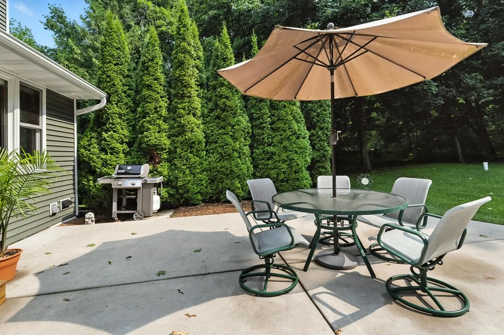 3946 Bay Shore Dr, Sturgeon Bay, Wisconsin 54235, 3 Bedrooms Bedrooms, ,3 BathroomsBathrooms,Inland-Residential,For Sale,Bay Shore Dr,144341