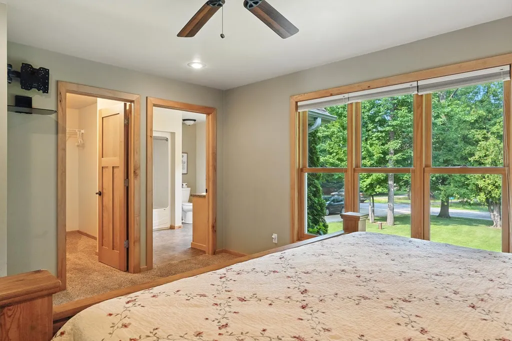 3946 Bay Shore Dr, Sturgeon Bay, Wisconsin 54235, 3 Bedrooms Bedrooms, ,3 BathroomsBathrooms,Inland-Residential,For Sale,Bay Shore Dr,144341