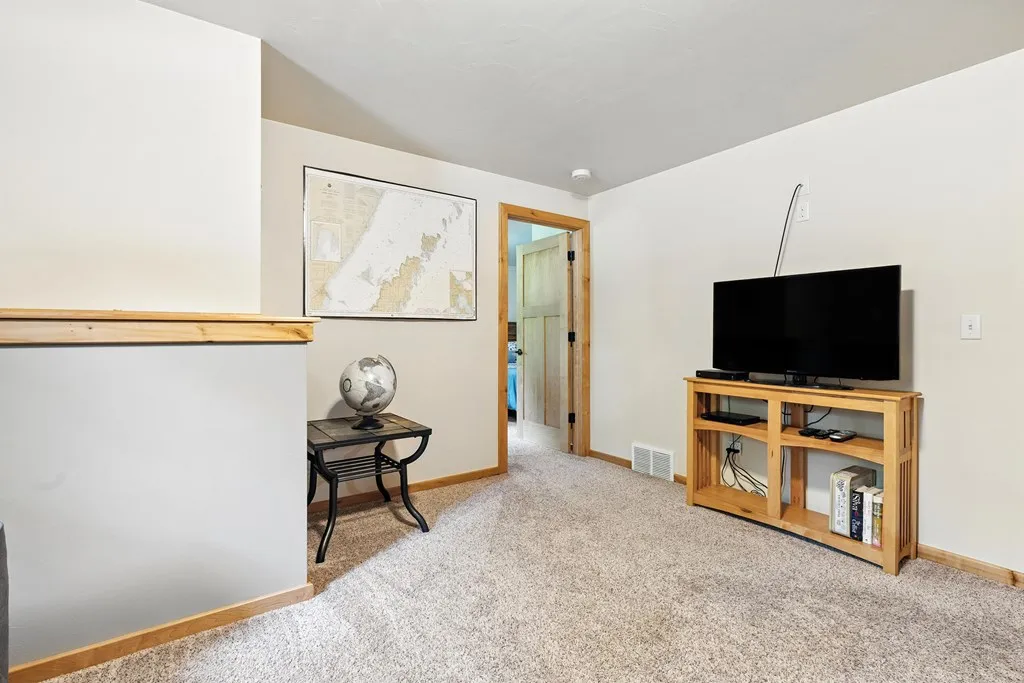 3946 Bay Shore Dr, Sturgeon Bay, Wisconsin 54235, 3 Bedrooms Bedrooms, ,3 BathroomsBathrooms,Inland-Residential,For Sale,Bay Shore Dr,144341