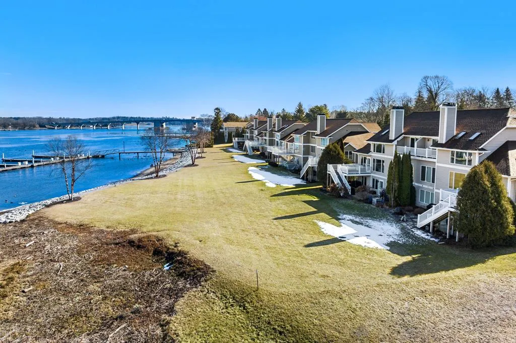 825 Bridgeview Ln, Sturgeon Bay Wi 54235, 4 Bedrooms Bedrooms, ,4 BathroomsBathrooms,Condominium,For Sale,Bridgeview Ln,141401