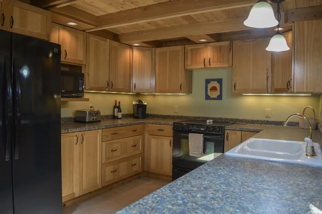 1084 Wagon Tr # 3, Ellison Bay, Wisconsin 54210, 2 Bedrooms Bedrooms, ,2 BathroomsBathrooms,Condominium,For Sale,Wagon Tr,144305