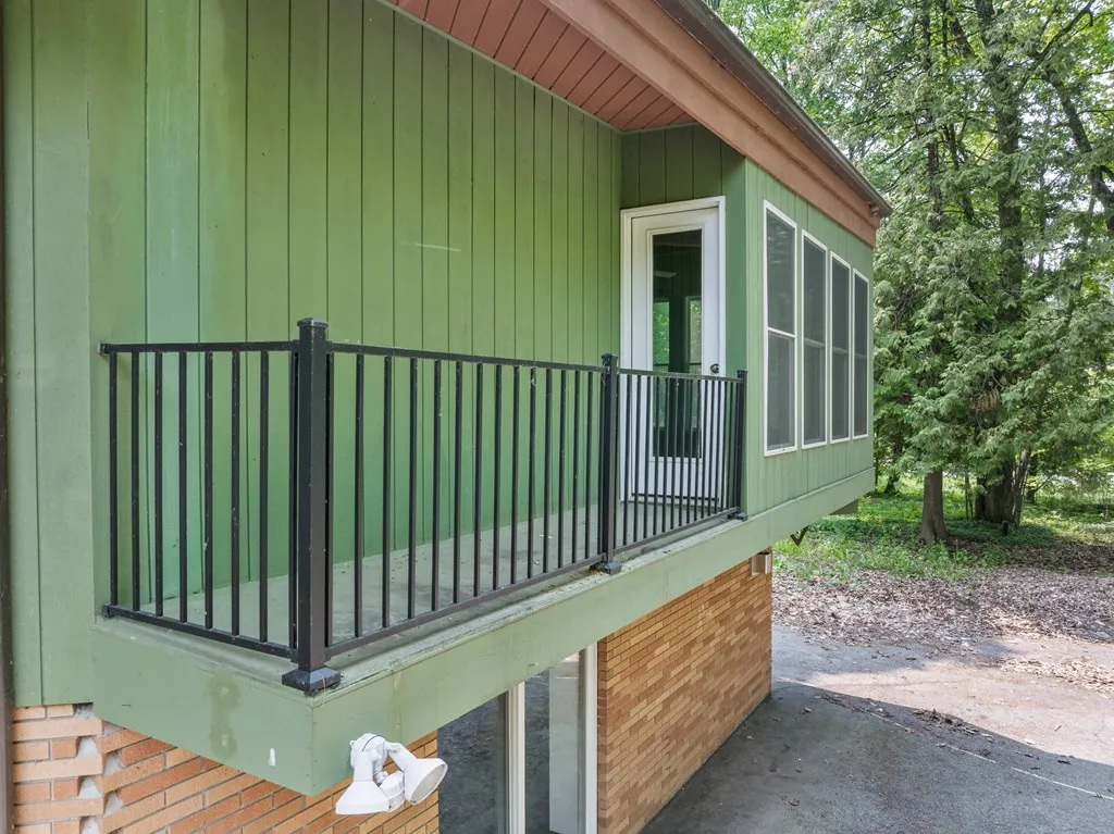 4080 Bay Shore Dr, Sturgeon Bay, Wisconsin 54235, 3 Bedrooms Bedrooms, ,3 BathroomsBathrooms,Inland-Residential,For Sale,Bay Shore Dr,144047