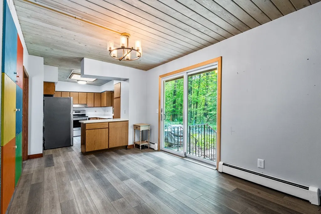 4080 Bay Shore Dr, Sturgeon Bay, Wisconsin 54235, 3 Bedrooms Bedrooms, ,3 BathroomsBathrooms,Inland-Residential,For Sale,Bay Shore Dr,144047