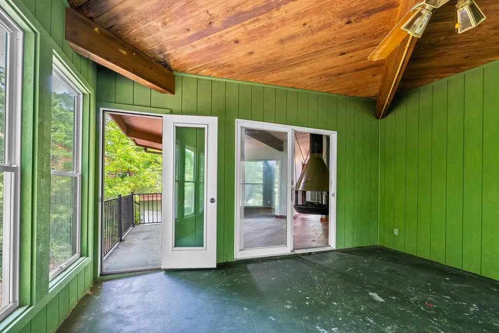 4080 Bay Shore Dr, Sturgeon Bay, Wisconsin 54235, 3 Bedrooms Bedrooms, ,3 BathroomsBathrooms,Inland-Residential,For Sale,Bay Shore Dr,144047