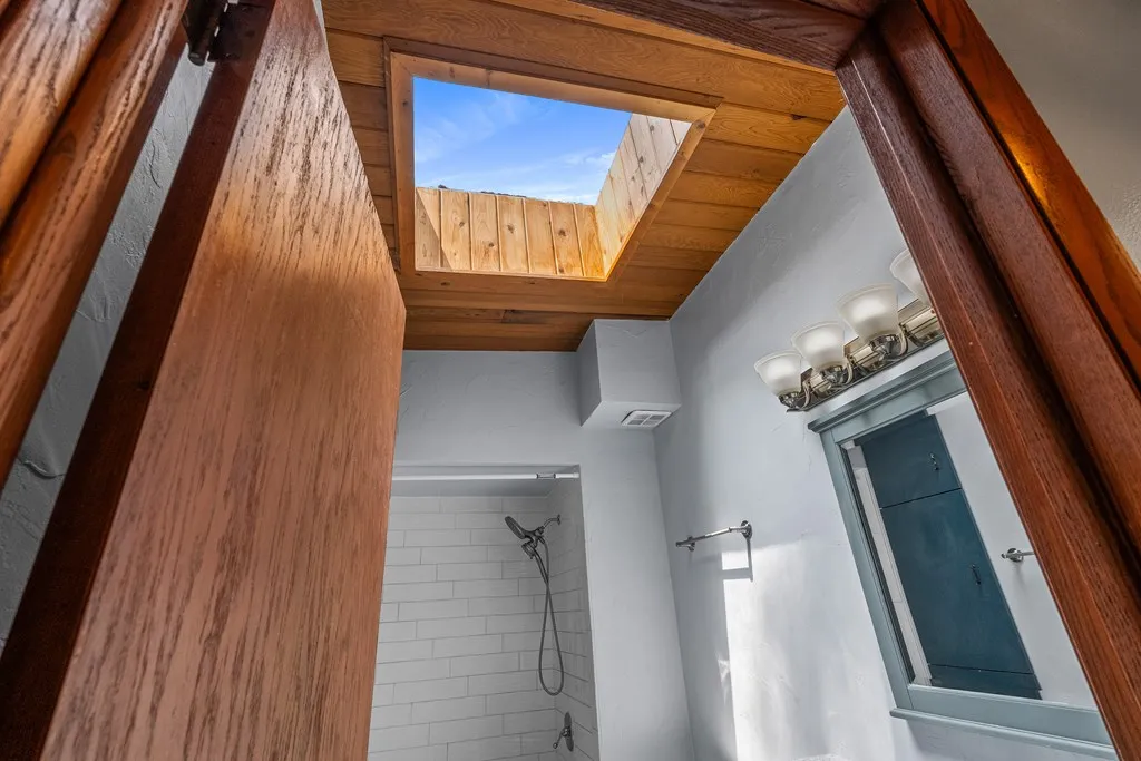 4080 Bay Shore Dr, Sturgeon Bay, Wisconsin 54235, 3 Bedrooms Bedrooms, ,3 BathroomsBathrooms,Inland-Residential,For Sale,Bay Shore Dr,144047