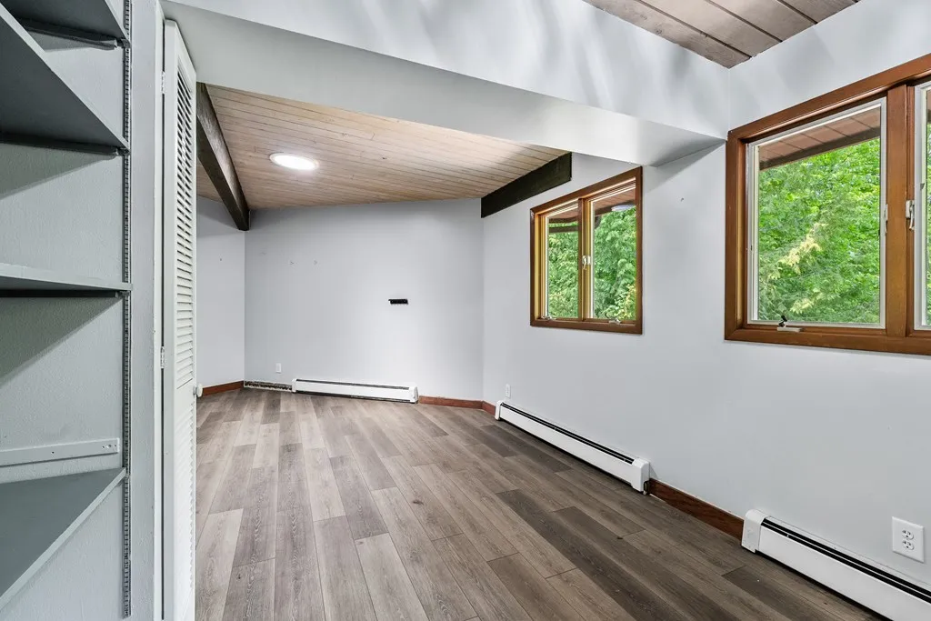 4080 Bay Shore Dr, Sturgeon Bay, Wisconsin 54235, 3 Bedrooms Bedrooms, ,3 BathroomsBathrooms,Inland-Residential,For Sale,Bay Shore Dr,144047