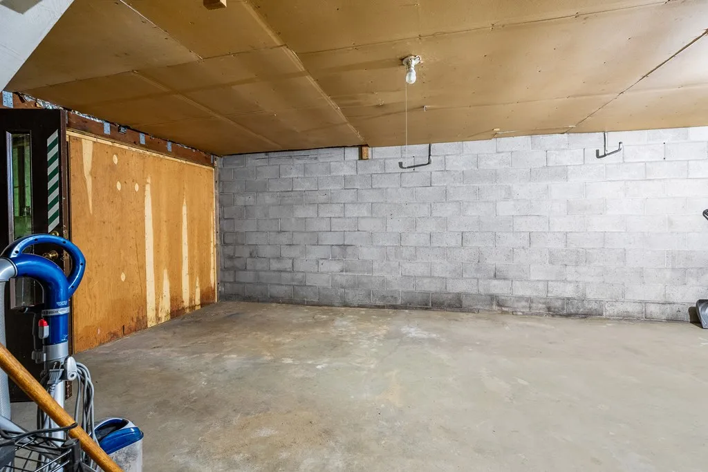 4080 Bay Shore Dr, Sturgeon Bay, Wisconsin 54235, 3 Bedrooms Bedrooms, ,3 BathroomsBathrooms,Inland-Residential,For Sale,Bay Shore Dr,144047