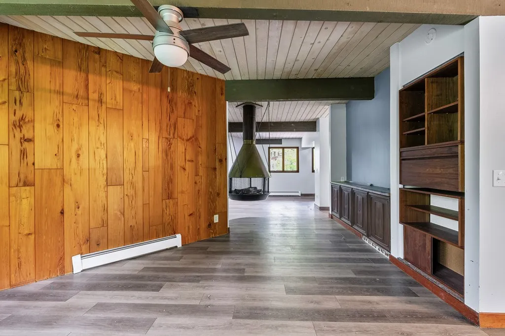4080 Bay Shore Dr, Sturgeon Bay, Wisconsin 54235, 3 Bedrooms Bedrooms, ,3 BathroomsBathrooms,Inland-Residential,For Sale,Bay Shore Dr,144047