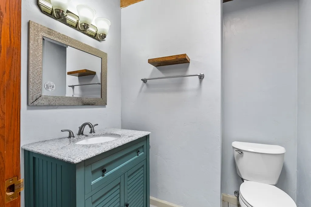 4080 Bay Shore Dr, Sturgeon Bay, Wisconsin 54235, 3 Bedrooms Bedrooms, ,3 BathroomsBathrooms,Inland-Residential,For Sale,Bay Shore Dr,144047