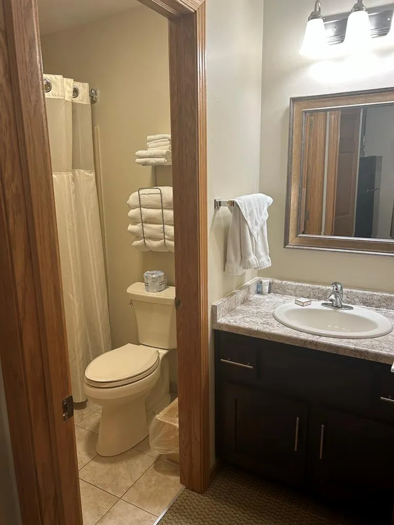 4908 Landmark Cir, Egg Harbor Wi 54209, 1 Bedroom Bedrooms, ,1 BathroomBathrooms,Condominium,For Sale,Landmark Cir,141055