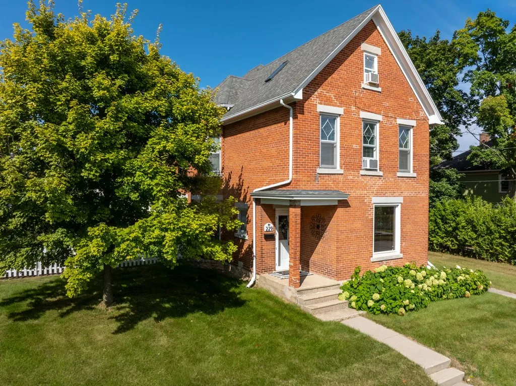 229 S Lansing Ave, Sturgeon Bay, Wisconsin 54235, 4 Bedrooms Bedrooms, ,2 BathroomsBathrooms,Inland-Residential,For Sale,S Lansing Ave,144509