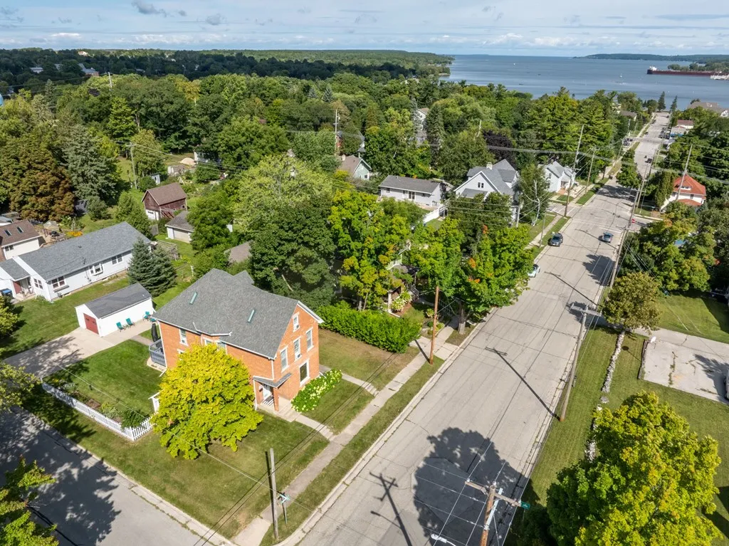 229 S Lansing Ave, Sturgeon Bay, Wisconsin 54235, 4 Bedrooms Bedrooms, ,2 BathroomsBathrooms,Inland-Residential,For Sale,S Lansing Ave,144509