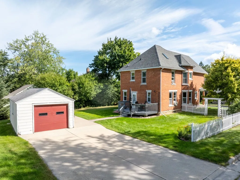 229 S Lansing Ave, Sturgeon Bay, Wisconsin 54235, 4 Bedrooms Bedrooms, ,2 BathroomsBathrooms,Inland-Residential,For Sale,S Lansing Ave,144509