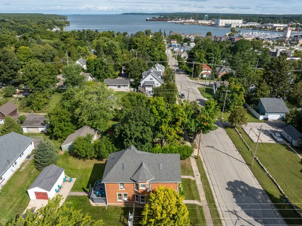 229 S Lansing Ave, Sturgeon Bay, Wisconsin 54235, 4 Bedrooms Bedrooms, ,2 BathroomsBathrooms,Inland-Residential,For Sale,S Lansing Ave,144509