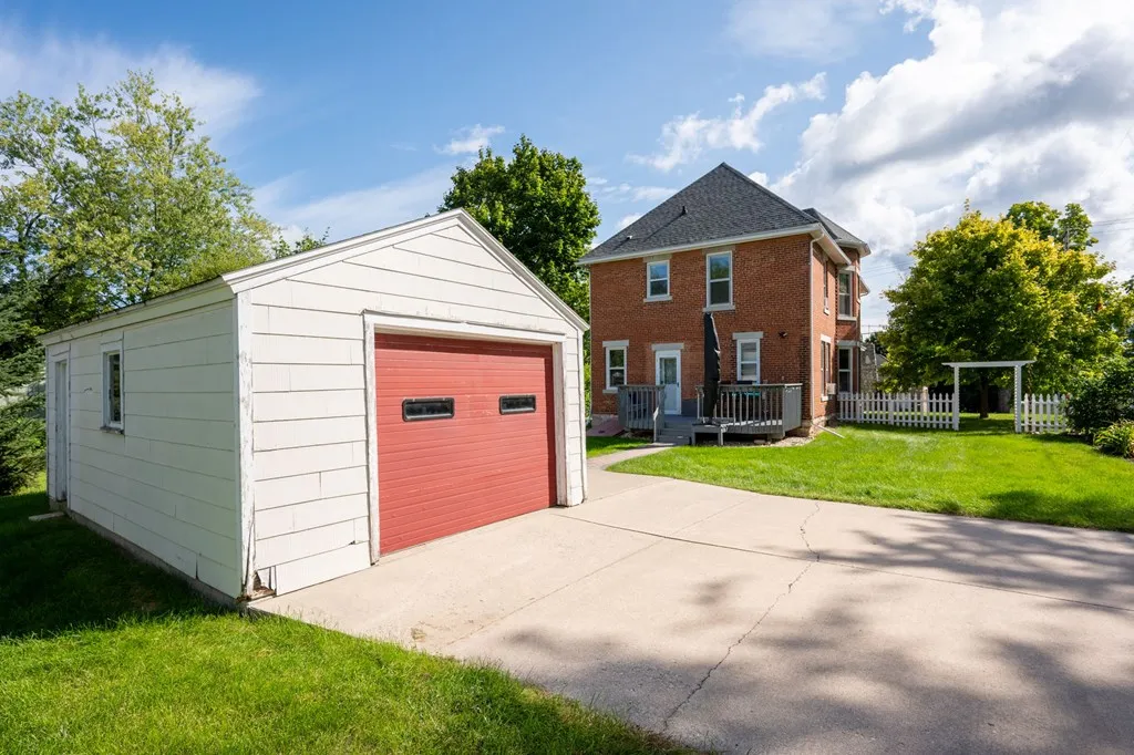229 S Lansing Ave, Sturgeon Bay, Wisconsin 54235, 4 Bedrooms Bedrooms, ,2 BathroomsBathrooms,Inland-Residential,For Sale,S Lansing Ave,144509