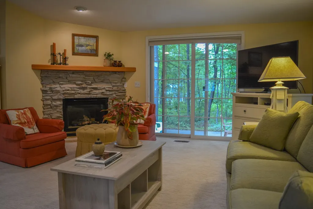 4286 Harbor School Rd # 255, Egg Harbor, Wisconsin 54209, 1 Bedroom Bedrooms, ,1 BathroomBathrooms,Condominium,For Sale,Harbor School Rd,144340