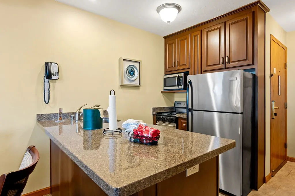 4920 Landmark Cir # B1, Egg Harbor, Wisconsin 54209, 1 Bedroom Bedrooms, ,1 BathroomBathrooms,Condominium,For Sale,Landmark Cir,144315