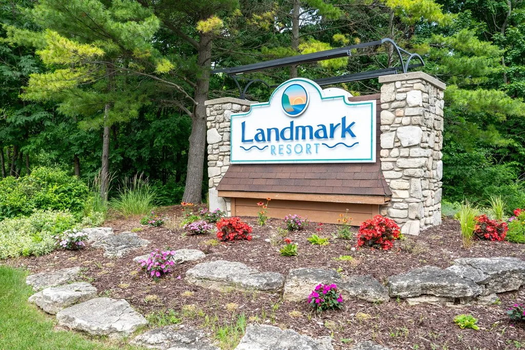 4920 Landmark Cir # B1, Egg Harbor, Wisconsin 54209, 1 Bedroom Bedrooms, ,1 BathroomBathrooms,Condominium,For Sale,Landmark Cir,144315