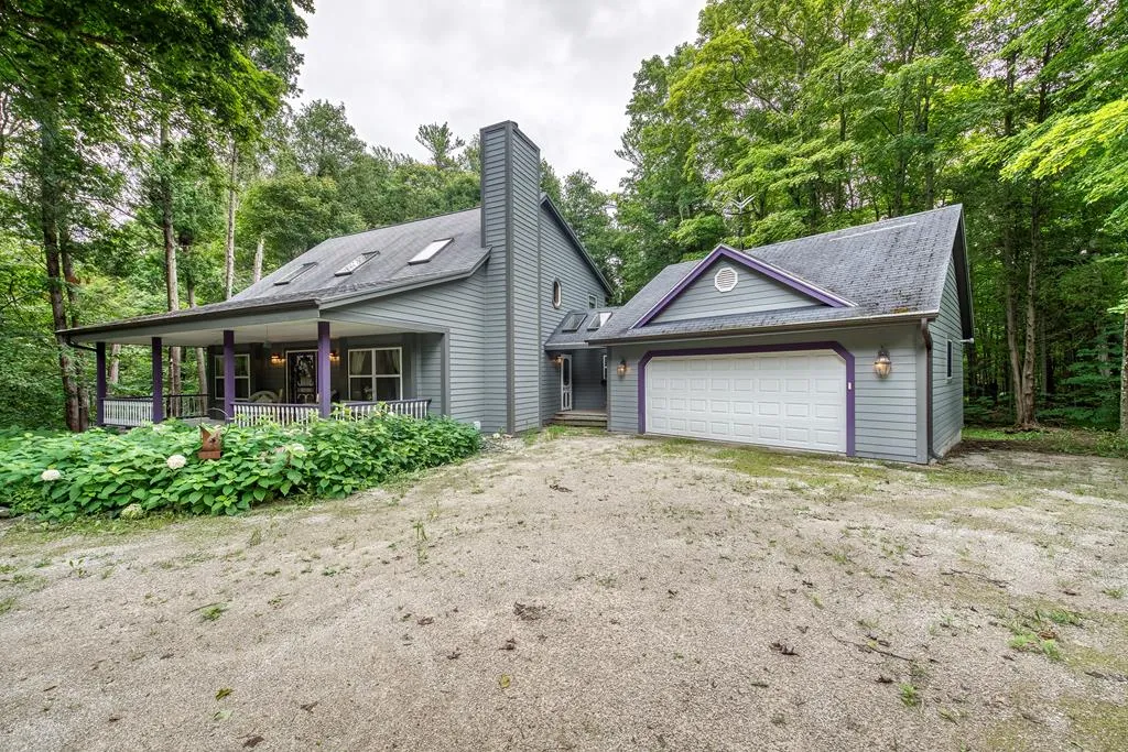11940 Lakeview Rd, Ellison Bay, Wisconsin 54210, 3 Bedrooms Bedrooms, ,2 BathroomsBathrooms,Inland-Residential,For Sale,Lakeview Rd,144441