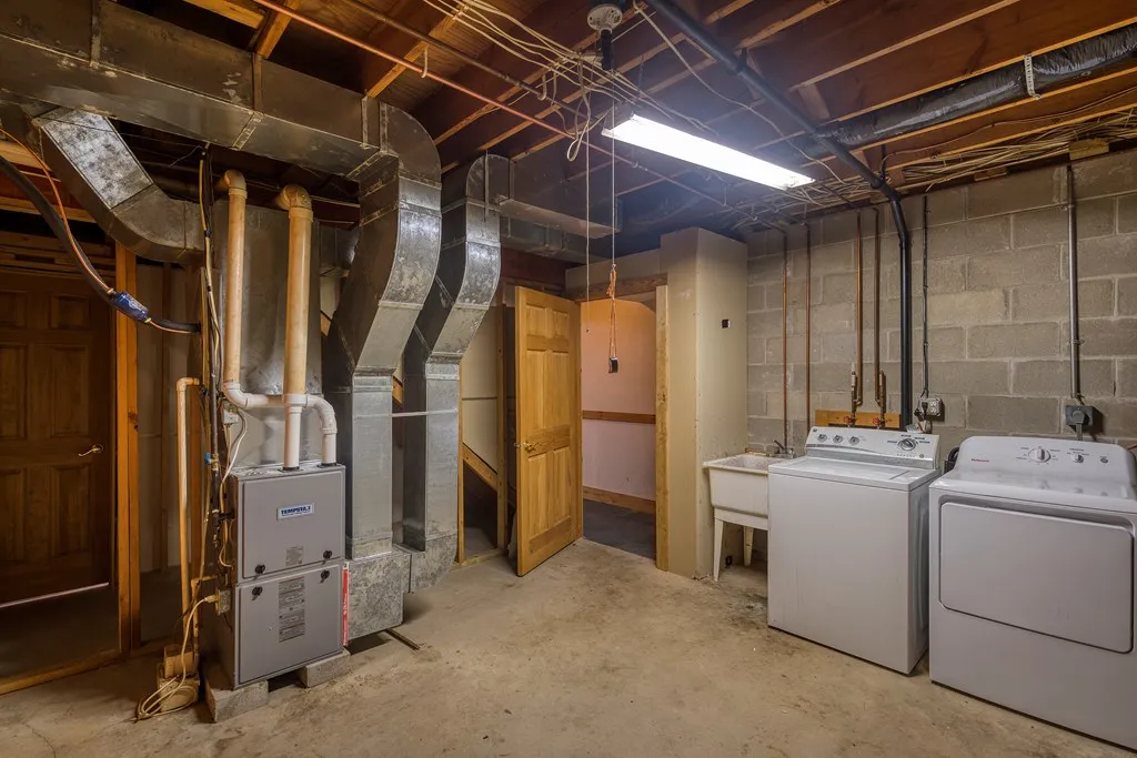 11940 Lakeview Rd, Ellison Bay, Wisconsin 54210, 3 Bedrooms Bedrooms, ,2 BathroomsBathrooms,Inland-Residential,For Sale,Lakeview Rd,144441