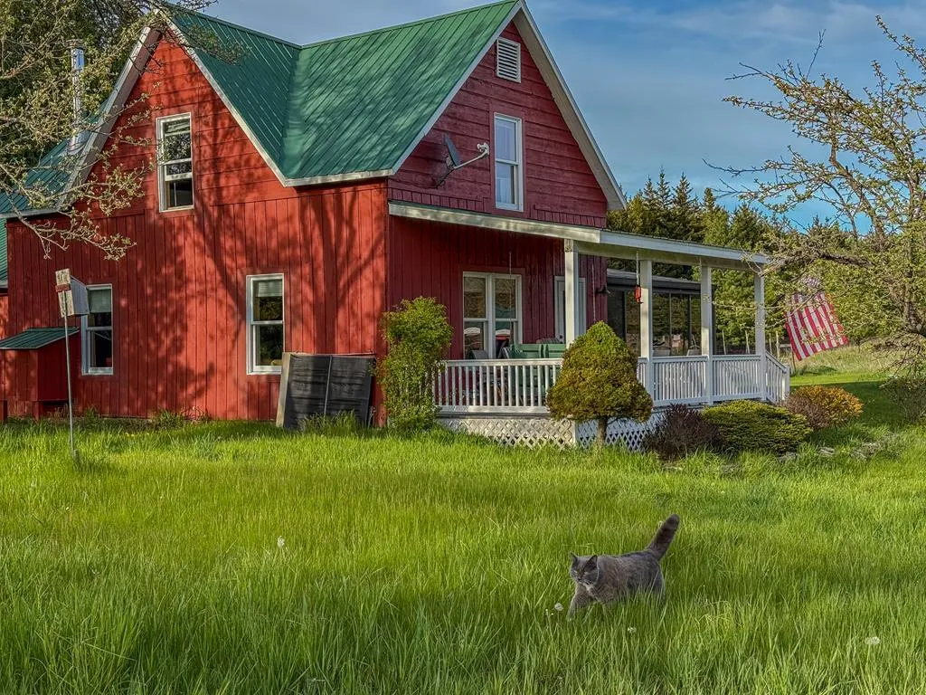 852 Jackson Harbor Rd, Washington Island, Wisconsin 54246, 3 Bedrooms Bedrooms, ,3 BathroomsBathrooms,Inland-Residential,For Sale,Jackson Harbor Rd,143986