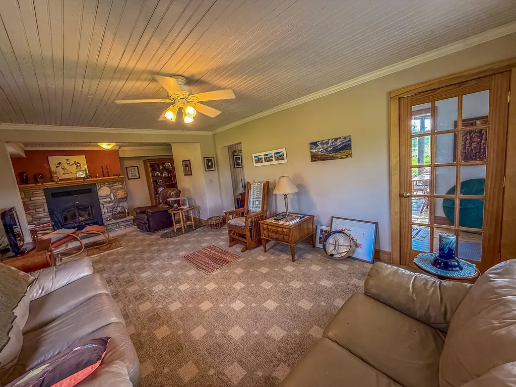852 Jackson Harbor Rd, Washington Island, Wisconsin 54246, 3 Bedrooms Bedrooms, ,3 BathroomsBathrooms,Inland-Residential,For Sale,Jackson Harbor Rd,143986