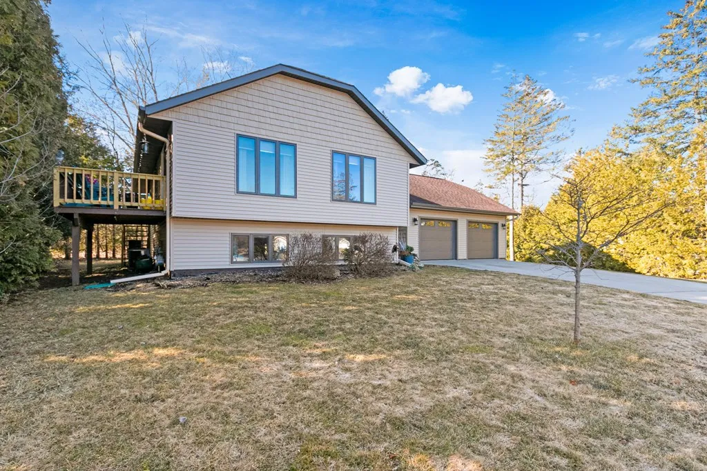 641 E Walnut Pl, Sturgeon Bay Wi 54235, 4 Bedrooms Bedrooms, ,2 BathroomsBathrooms,Inland-Residential,For Sale,E Walnut Pl,143370