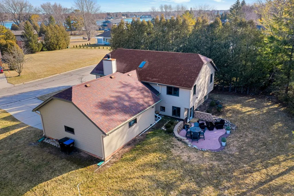 641 E Walnut Pl, Sturgeon Bay Wi 54235, 4 Bedrooms Bedrooms, ,2 BathroomsBathrooms,Inland-Residential,For Sale,E Walnut Pl,143370