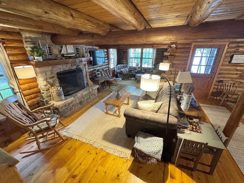 2096 Gudmundsen Dr, Washington Island, Wisconsin 54246, 3 Bedrooms Bedrooms, ,2 BathroomsBathrooms,Waterfront-Residential,For Sale,Gudmundsen Dr,144393
