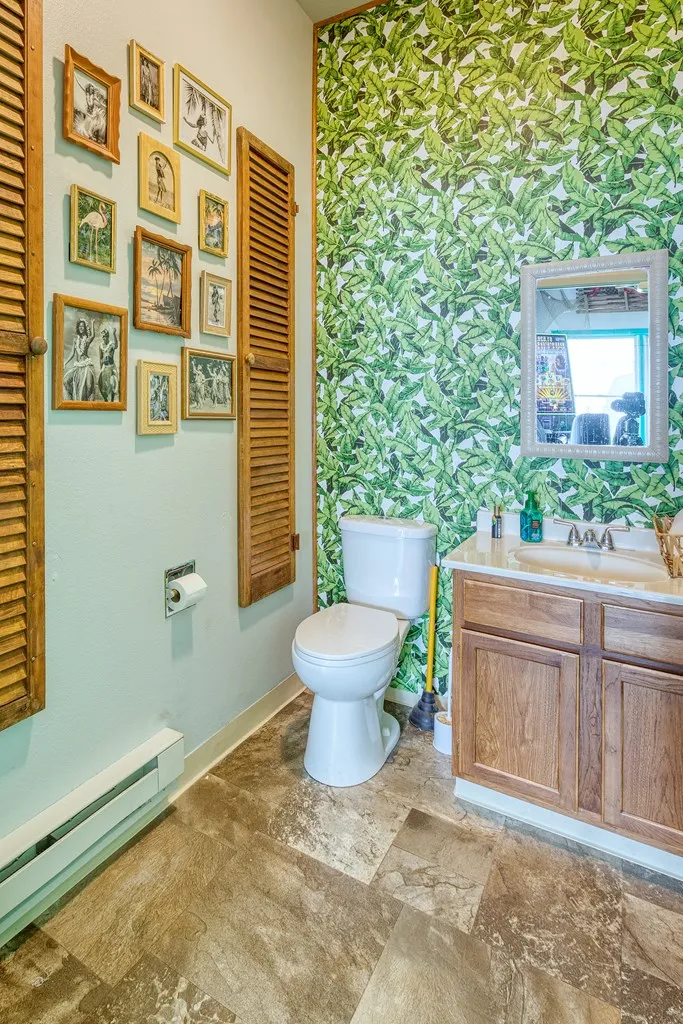 10566 Country Walk Dr, Sister Bay, Wisconsin 54234, ,1 BathroomBathrooms,Commercial,For Sale,Country Walk Dr,143950