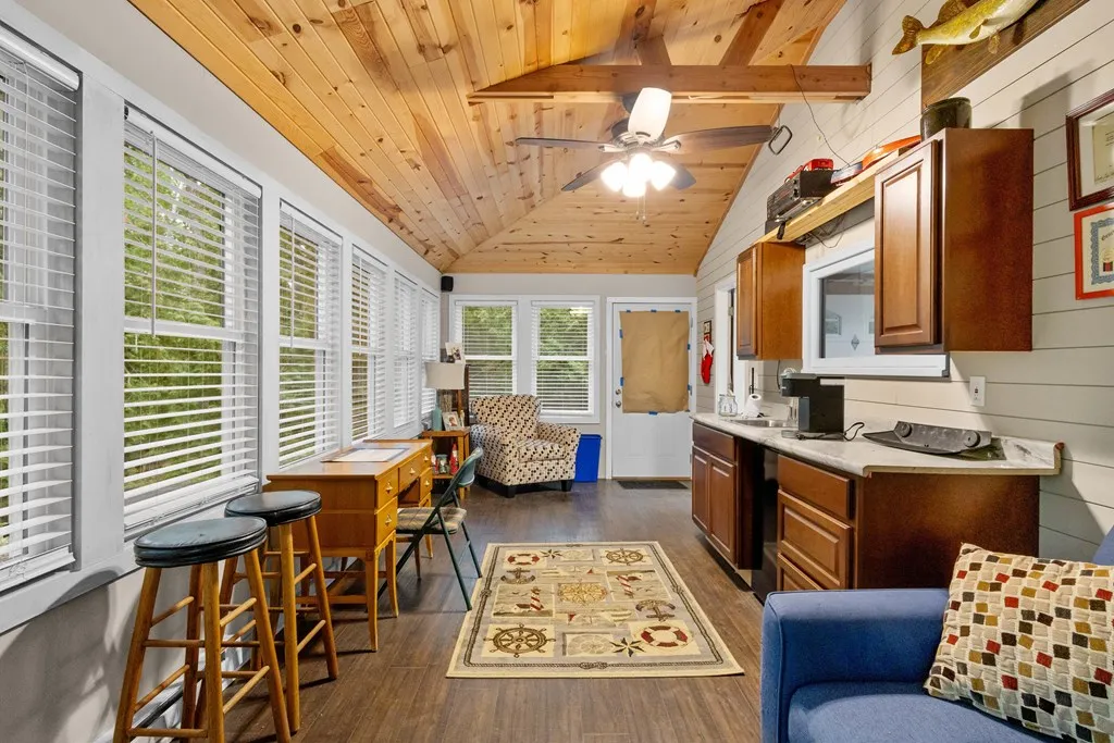 6170 Bay Shore Dr, Sturgeon Bay, Wisconsin 54235, 3 Bedrooms Bedrooms, ,2 BathroomsBathrooms,Inland-Residential,For Sale,Bay Shore Dr,144203