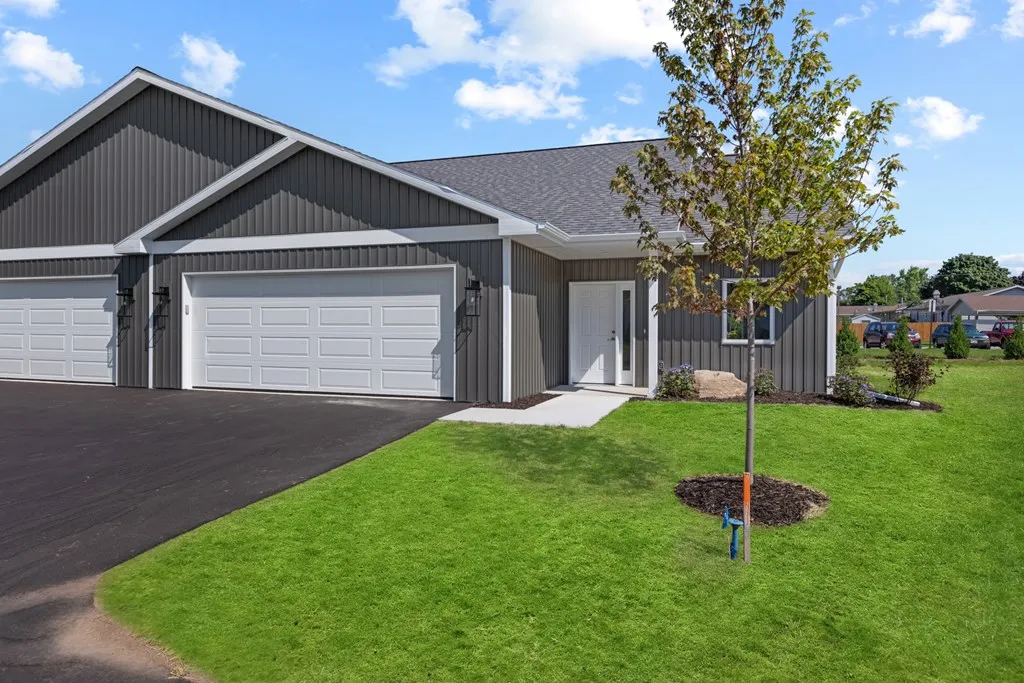 Unit 201 N 15th Dr, Sturgeon Bay Wi 54235, 2 Bedrooms Bedrooms, ,2 BathroomsBathrooms,Condominium,For Sale,N 15th Dr,141733