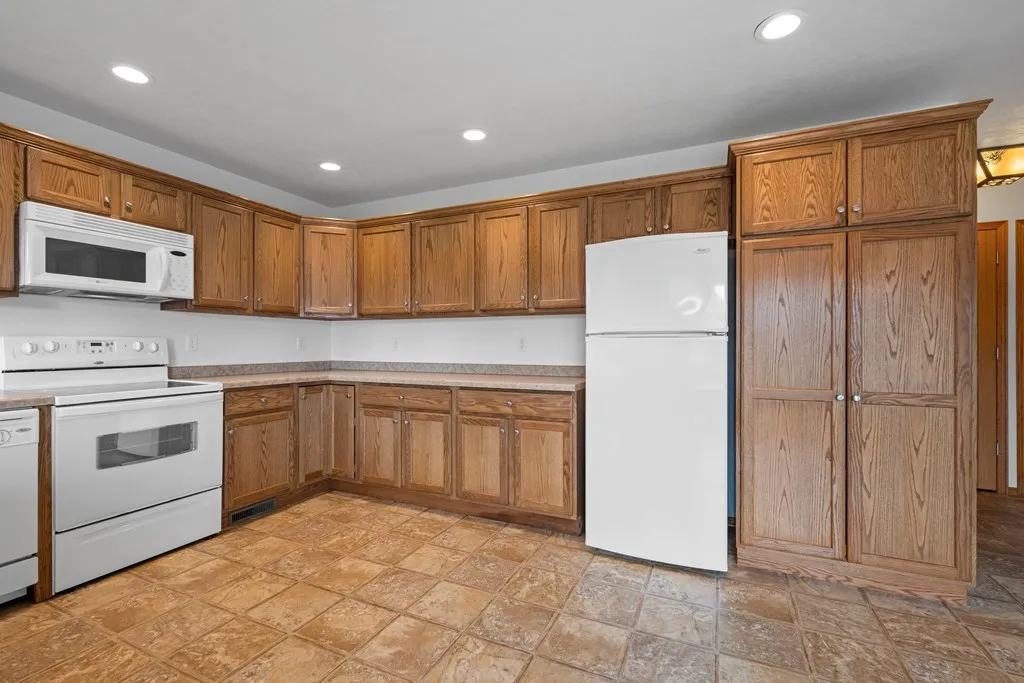 33 Ashland Ave, Sturgeon Bay, Wisconsin 54235, 3 Bedrooms Bedrooms, ,3 BathroomsBathrooms,Inland-Residential,For Sale,Ashland Ave,144496