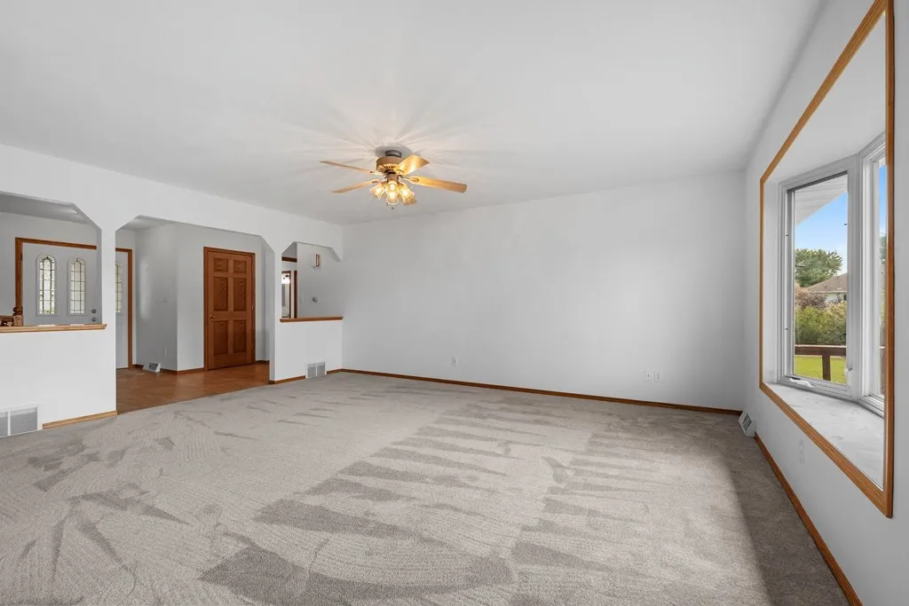 33 Ashland Ave, Sturgeon Bay, Wisconsin 54235, 3 Bedrooms Bedrooms, ,3 BathroomsBathrooms,Inland-Residential,For Sale,Ashland Ave,144496