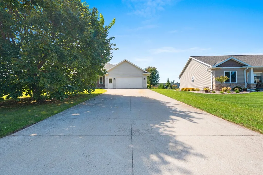 33 Ashland Ave, Sturgeon Bay, Wisconsin 54235, 3 Bedrooms Bedrooms, ,3 BathroomsBathrooms,Inland-Residential,For Sale,Ashland Ave,144496