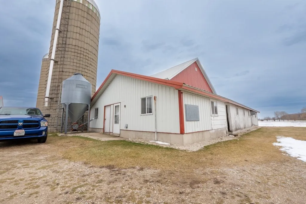 7976 County Rd X, Algoma Wi 54213, 3 Bedrooms Bedrooms, ,1 BathroomBathrooms,Farm,For Sale,County Rd X,141499